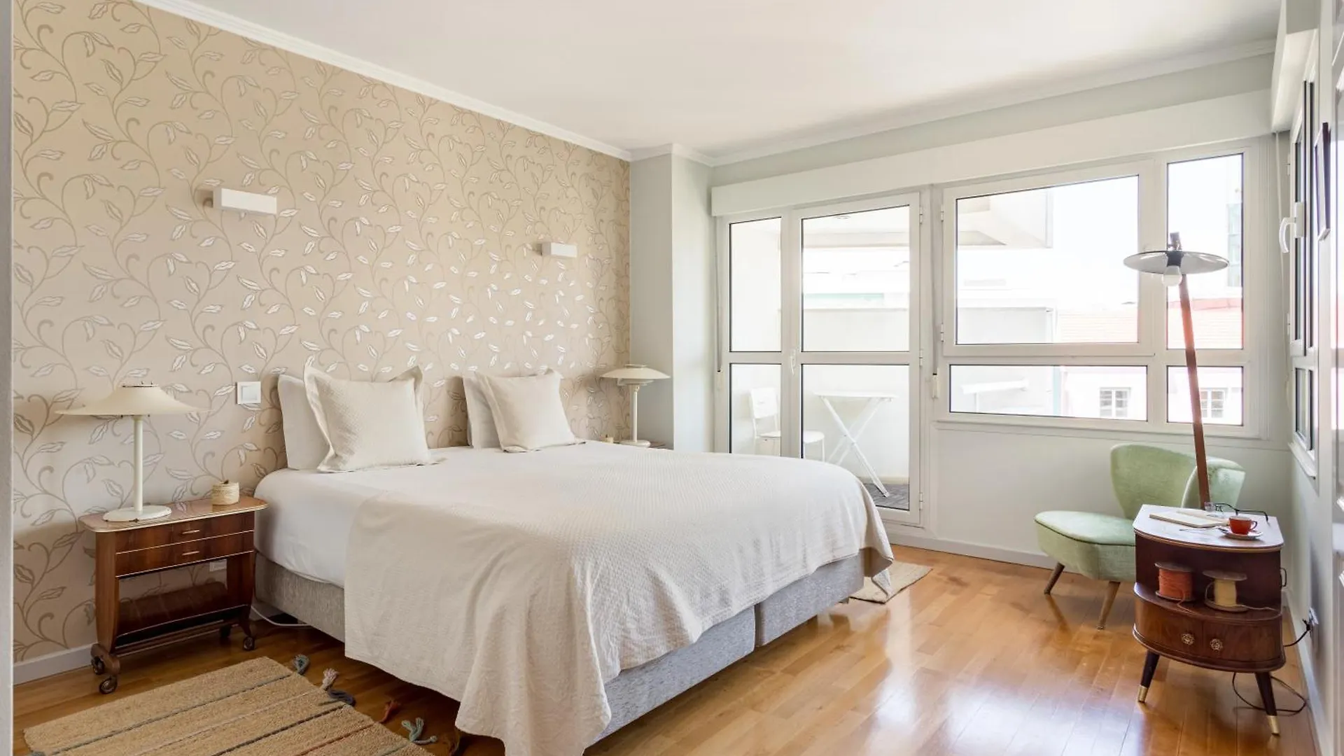 Saldanha City Retreat 2Br & Parking By Host For Us リスボン ポルトガル